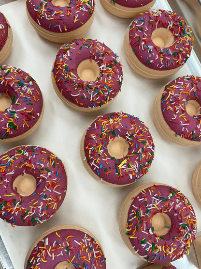 Soapmaid Strawberry Iced Donut Bath Bomb - 1 Pack