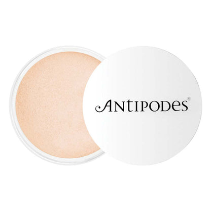 Antipodes Mineral Foundation with SPF 15 Porcelain - 11g