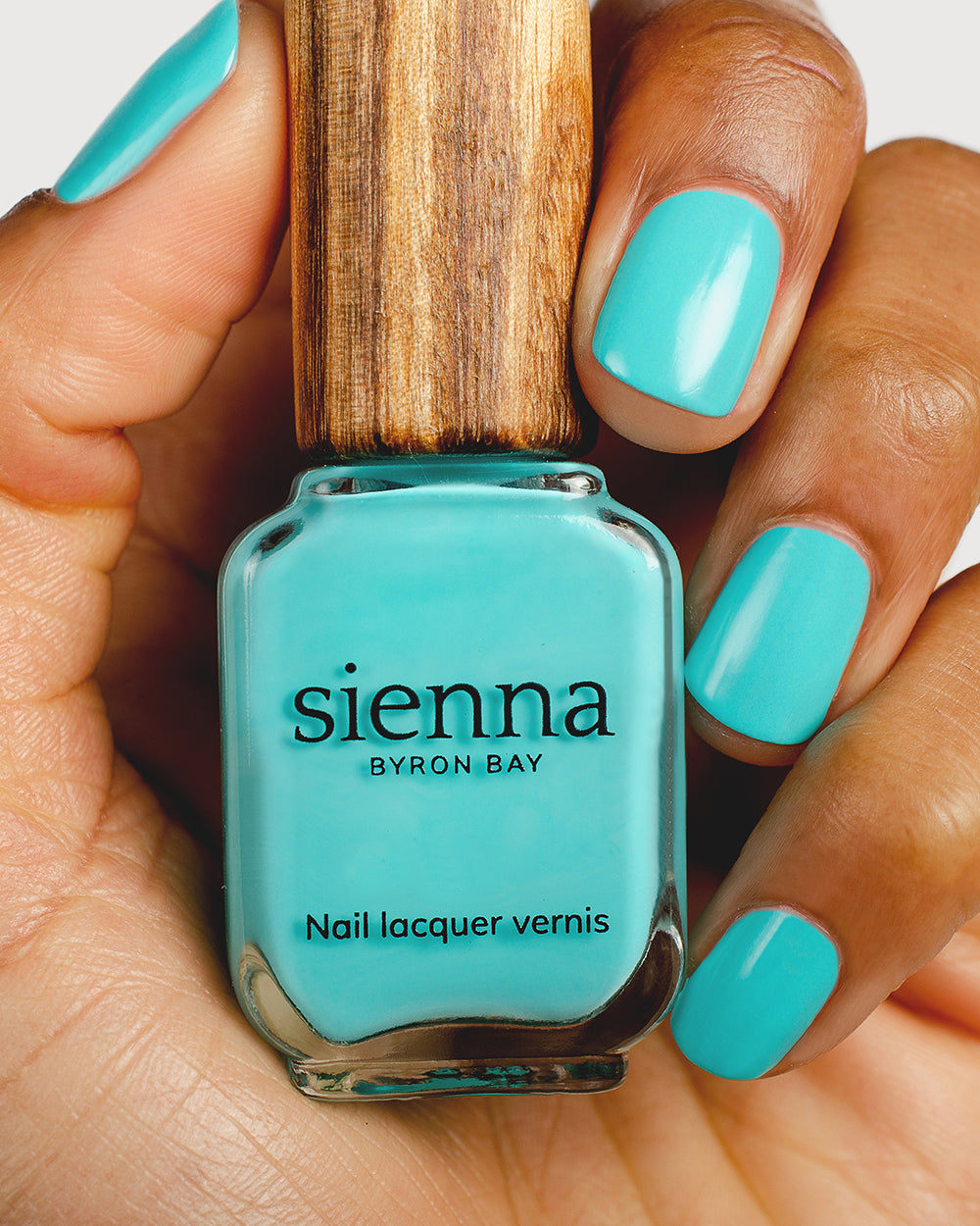 Sienna Nail Polish Breeze - Turquoise Aqua - 10ml