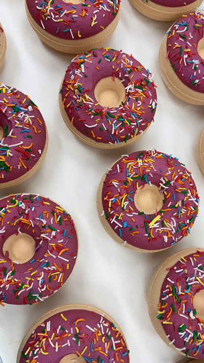 Soapmaid Strawberry Iced Donut Bath Bomb - 1 Pack