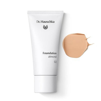 Dr. Hauschka foundation tube with a swatch on a white background