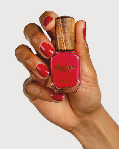 Sienna Nail Polish Heart - Apple Red - 10ml
