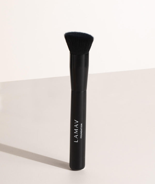 La Mav Vegan Foundation Brush - L'Organic