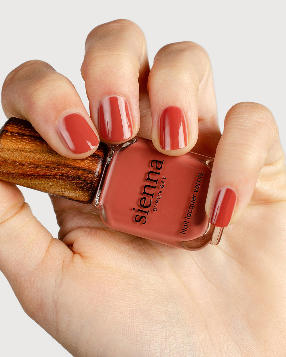 Sienna Nail Polish Life - Brick Red - 10ml