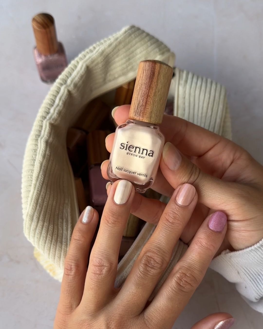 Sienna Nail Polish Lullaby - Warm Ivory Pearl - 10ml