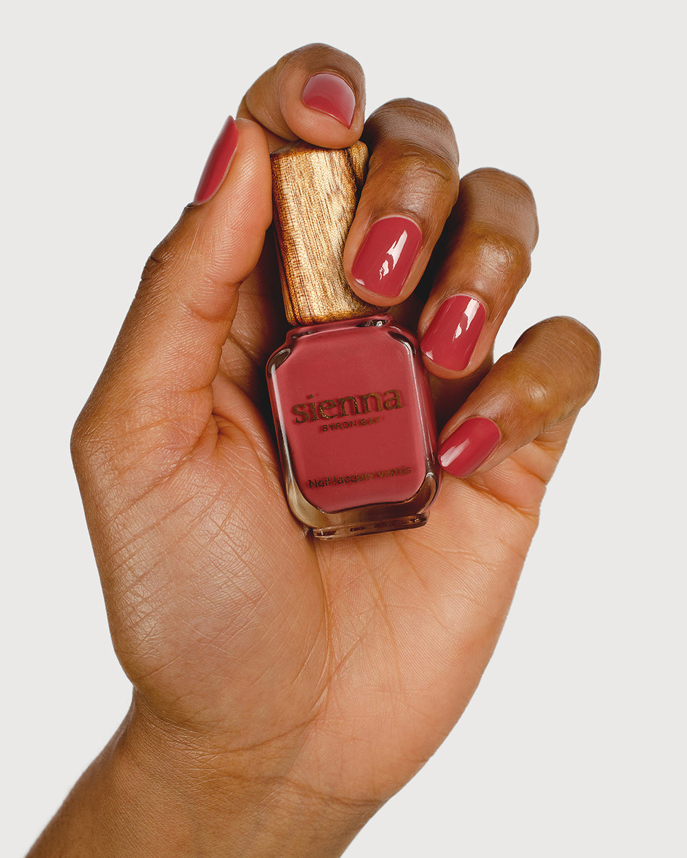 Sienna Nail Polish Muse - Dusty Red - 10ml