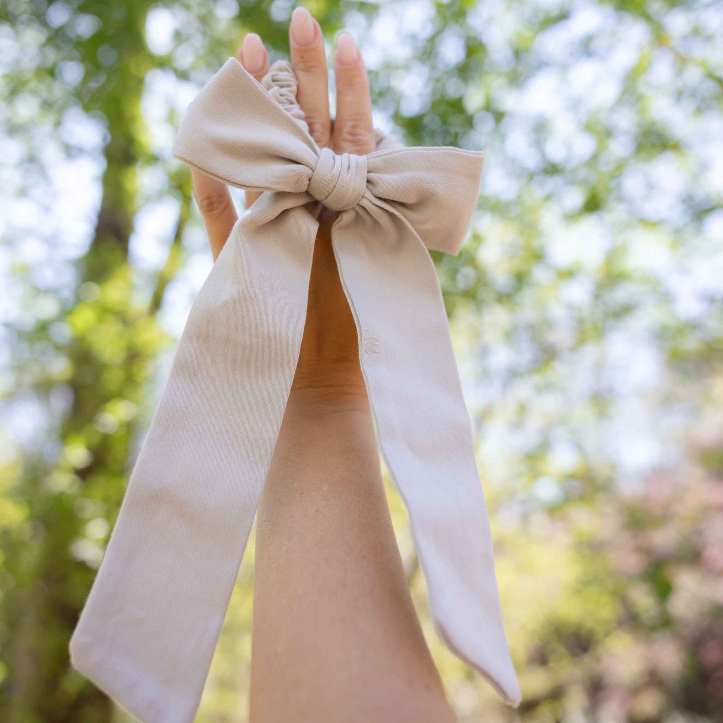 Kooshoo Plastic-free Satin Bow Scrunchie - Black