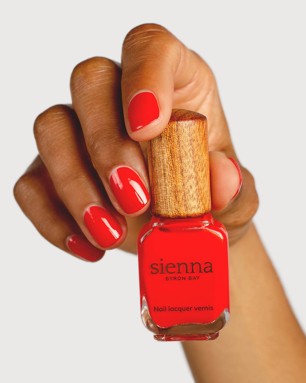 Sienna Nail Polish Passion - Bright Red - 10ml
