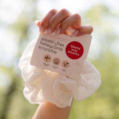Kooshoo Plastic-free Honeycomb Scrunchie - Coconut Milk