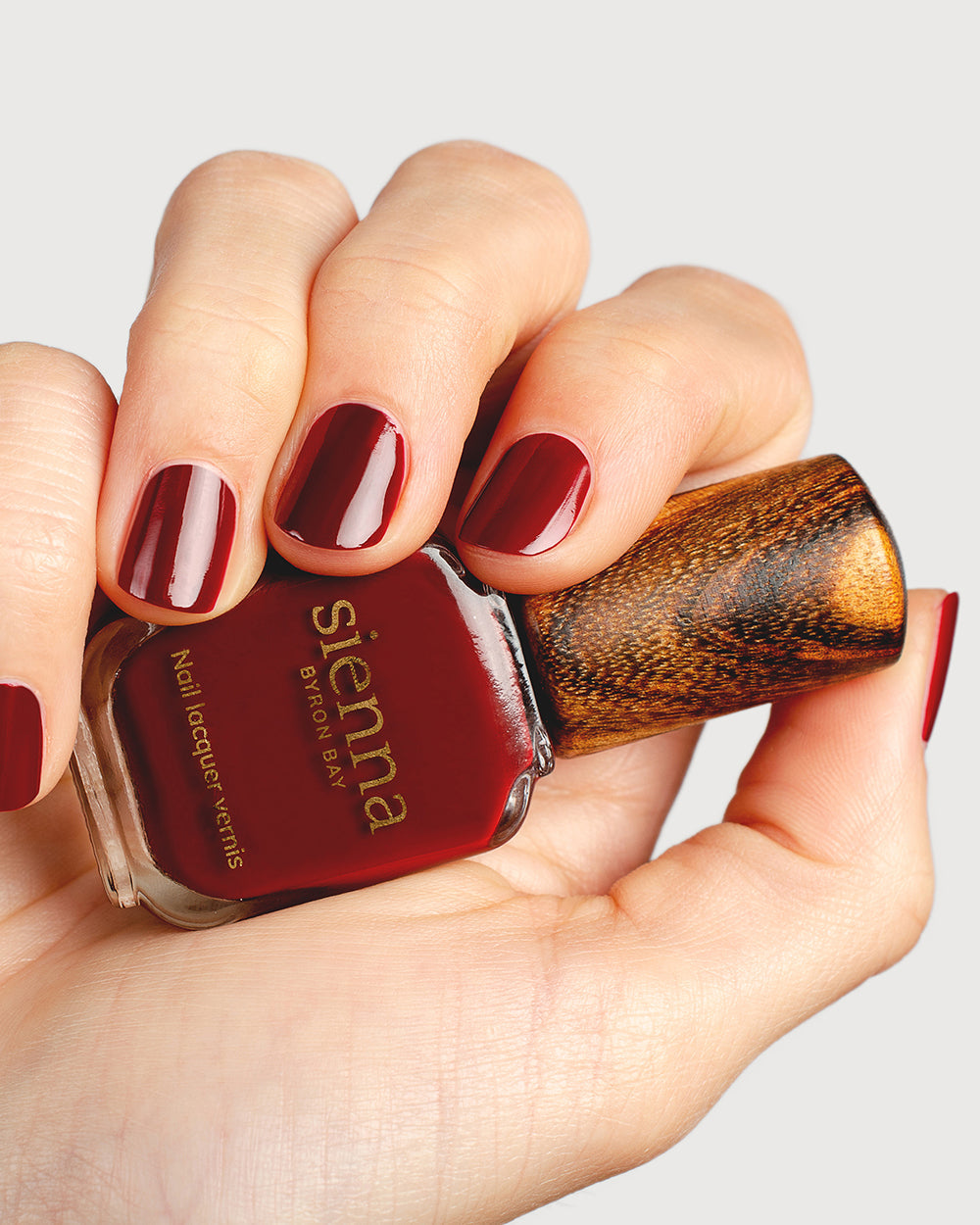 Sienna Nail Polish Sacred - Dark Red - 10ml