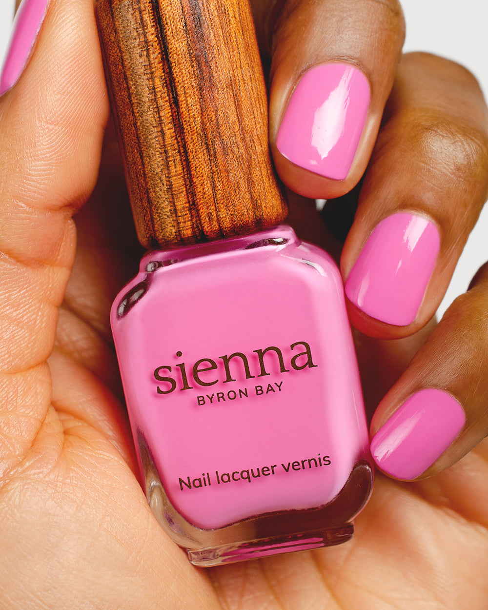 Sienna Nail Polish Spell - Bright Fuschia - 10ml