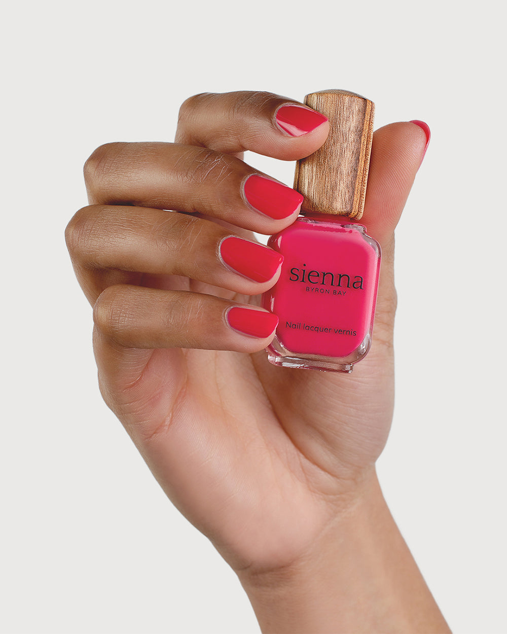 Sienna Nail Polish Wonder - Bold Fuchsia Petal Pink - 10ml